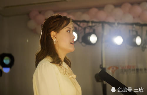  小秋|农家女孩“换脸”重生 年薪100万仍不为所动 想当老师帮助更多贫困孩子