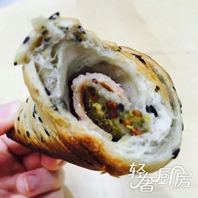 后我们|黑芝麻培根可颂角