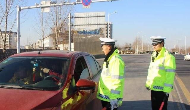  经验|交警拥有火眼金睛？查车一查一个准，老司机：注意这四个地方！