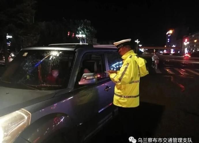  震慑|【统一夜查行动】拒绝酒驾——全市交管部门深入开展周末夜查统一行动 有力震慑酒驾醉驾等严重交通违法行为