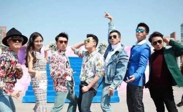  别墅|他是跑男中最低调的富豪，和王思聪做邻居，豪宅曝光不输李晨迪拜上亿别墅