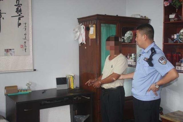 中年男子|石家庄:中年男子胆真大,光天化日入户行窃