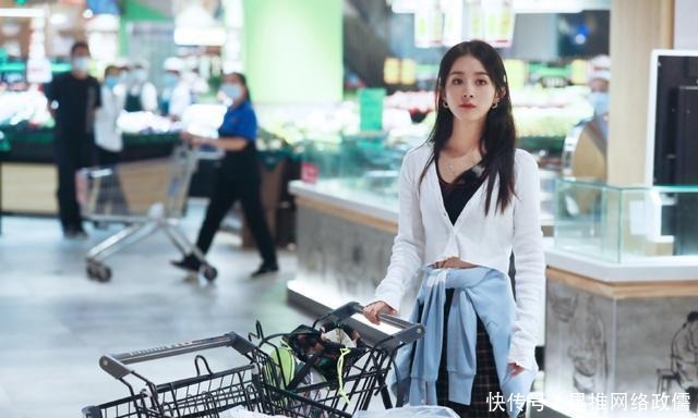  相关|赵丽颖《中餐厅》第11期相关物料送达 小赵经理暖心制作爱心餐