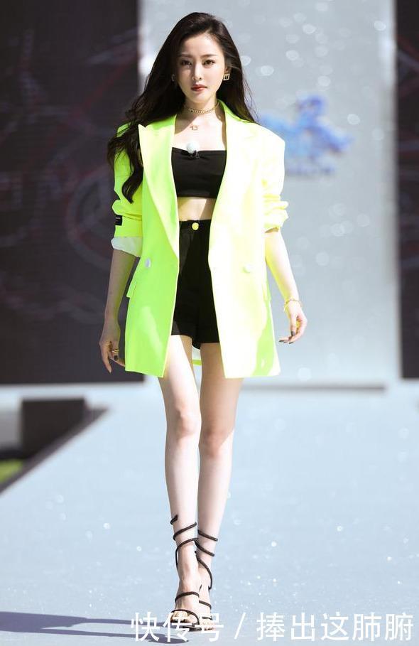  巅峰|《奔跑吧》开光了“时尚秀”三秒一个笑点，收视狂飙重回巅峰