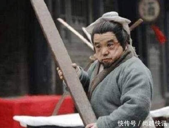 陈三木|他身高不到1米3，却连娶四个老婆，豪车豪宅无数还是国家一级演员