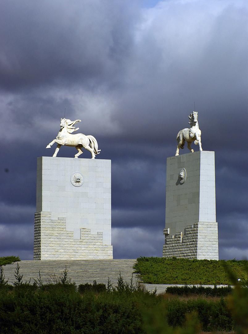 无与伦比|成吉思汗的赏罚逻辑,往往出乎意料,但却蕴藏着无与伦比的领导力