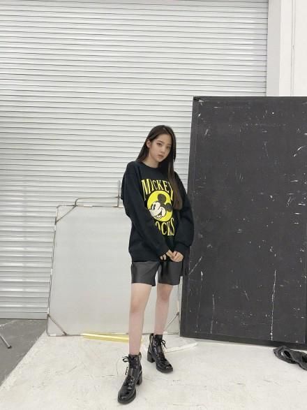 搭配|夏日马丁靴，甜酷girl街头凹造型，和时髦精的距离就差它了