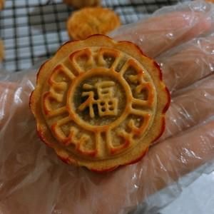 月饼|广式豆沙蛋黄月饼（步骤超详细）