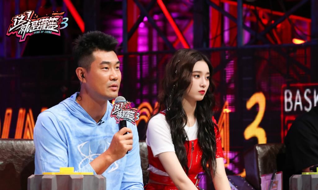  首播|《这！就是灌篮3》首播，四大篮球宝贝惹眼，女团开始坐镇篮球赛