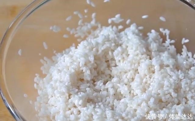 肠粉|肠粉这样简单一做，美妙可口、味道丰富，吃了这顿想下顿！