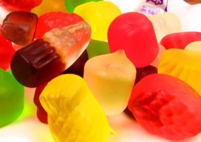  冰淇淋|在冰箱里最好吃的五种零食中，冷冻可乐超乎想象，最后一种比冰淇淋更令人过瘾