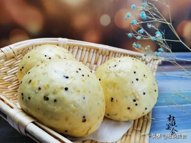  滴水|这杂粮营养可比牛肉，不加1滴水，蒸成风味南瓜馒头，有嚼劲