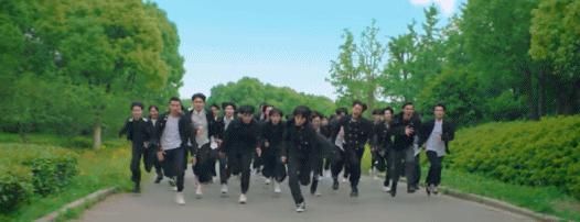  反骨|有“反骨”！这中国选秀逆袭第一国综我服