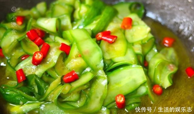 好吃|过年油腻多,不如提前学会这道菜,端上桌清香扑鼻,好吃又解油腻