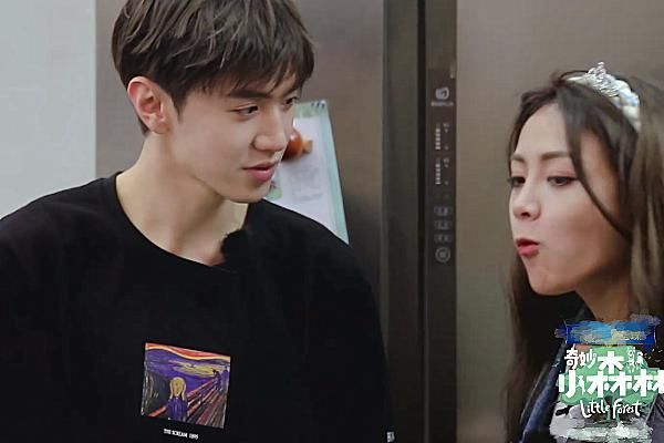  频繁|女团成员参加综艺，和男嘉宾互动频繁，刚火起来就想组CP吗