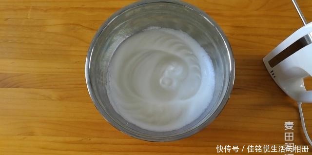 轻松|儿时的经典味道,柔软湿润的古早味蛋糕,新手也能轻松做