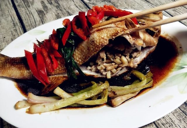  羊肉|鲈鱼不清蒸，还能这样吃，色香味俱全，好吃翻倍，招待客人有面子