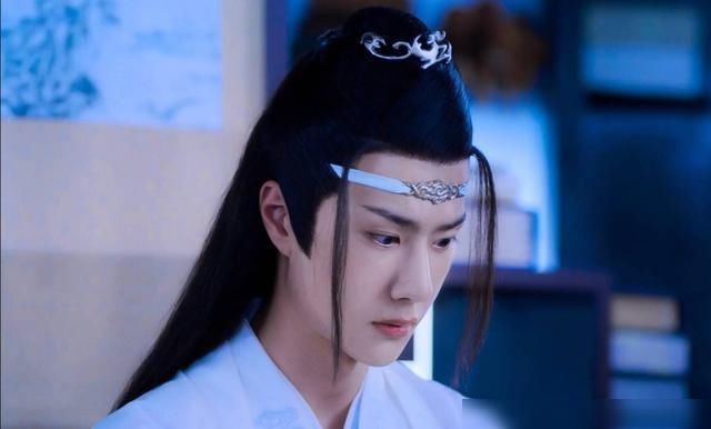  王一博|尴尬了！李汶翰直播蹭王一博热度，被称为王一博男团成员