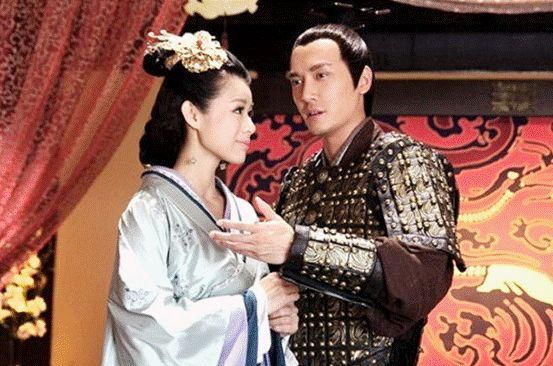  演员|李成儒的一声“老师”，对胡杏儿来说，不过是锦上添花