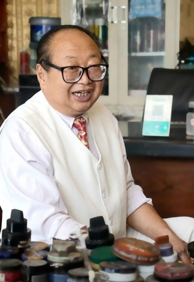  最贵|擦双鞋最贵收了3000元！70岁丽江“鞋王”至今仍在擦鞋……