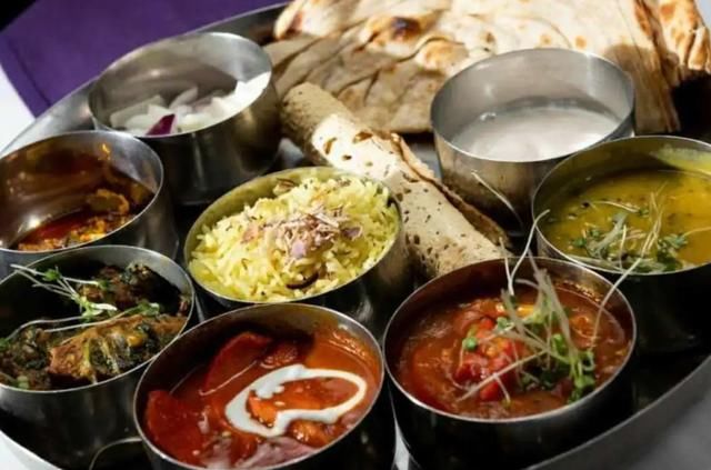 婚礼|新郎婚礼前发高烧,靠吃药强撑,不料喜事变丧事,还感染了79人