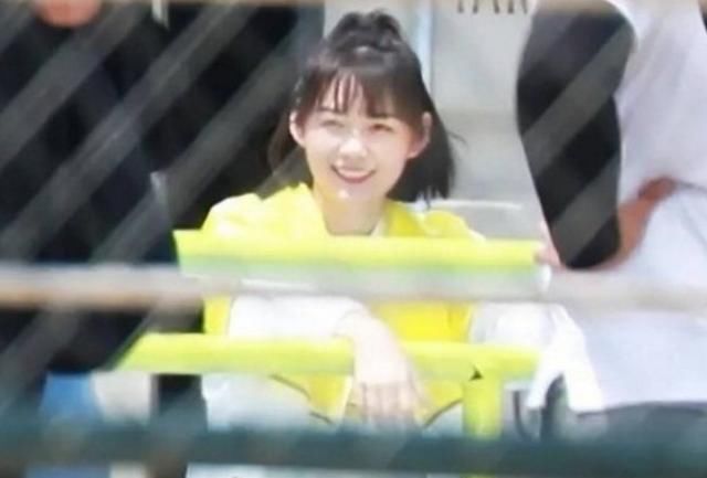  录制|《奔跑吧》青岛录制路透，00后爱豆扎堆，见坤坤农农拉手照沸腾了