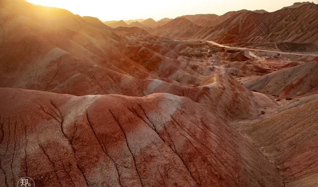  七彩|千里走西北（2）：七彩丹霞到底有多美？这篇图文路线，让你看懂