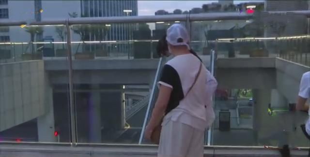  梁女士的女儿|14岁女儿卖游戏账号被骗7000多，生病母亲急疯了：那是救命钱！