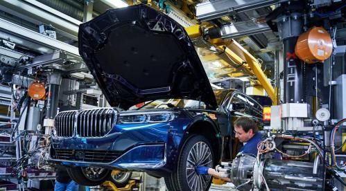 中国|中国经济形势大好,美国却可能衰退,中国将要赶超美国了吗?