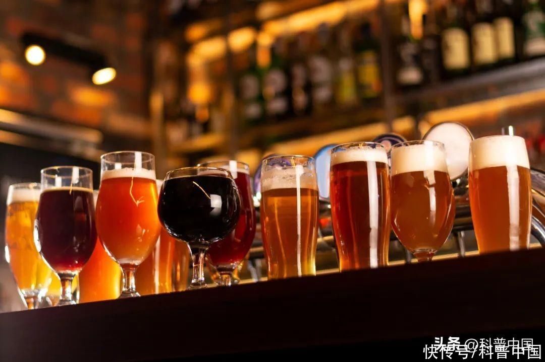 一杯啤酒几百块是智商税吗(一杯啤酒几百块，是智商税吗？)