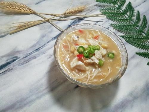  食材|秋天常吃这道菜，10块钱做1大盆，酸辣爽口超级下饭