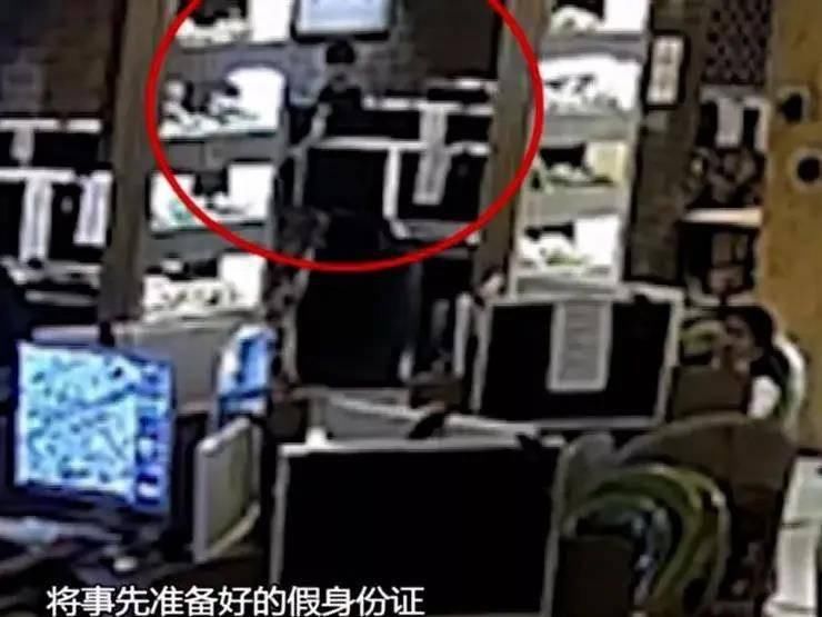  上演|竟然真实上演了！3名男子头戴人皮面具作案 太逼真！