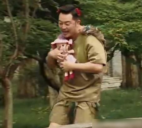  节目组|跑男节目组给沙溢穿小鞋？知道原因后的我们却笑了！