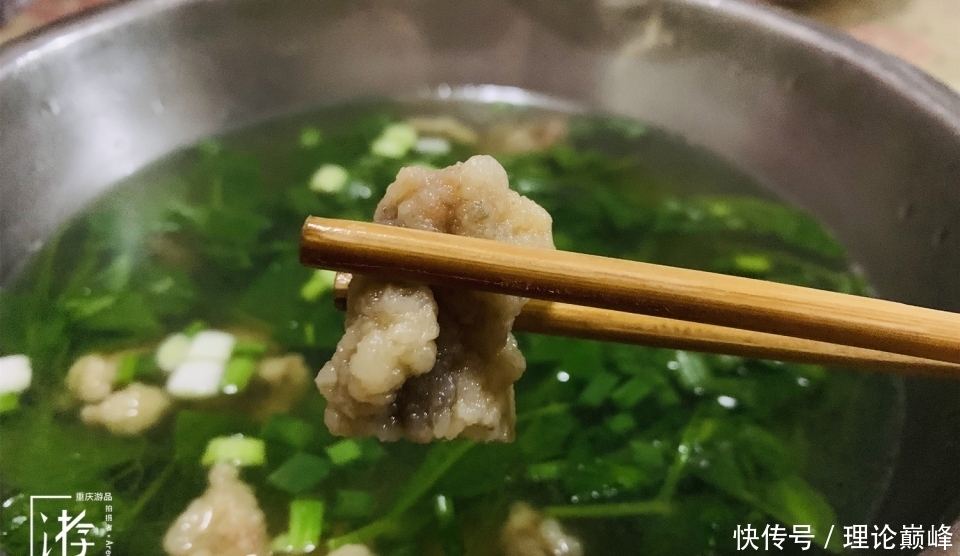 独自|酥肉总是独自登场，作为火锅的陪衬，直到有一天，遇到了豌豆尖