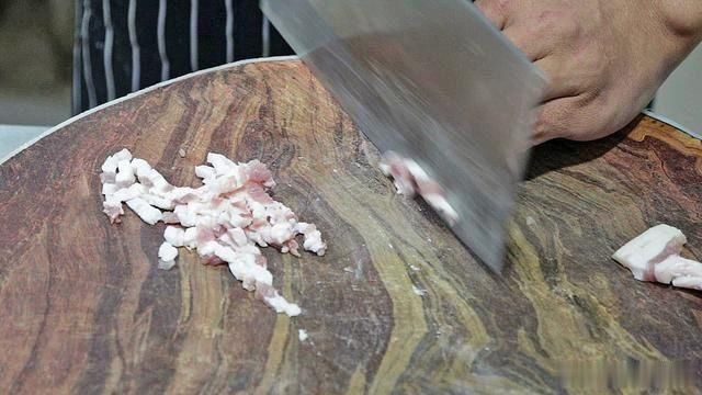 诀窍|饭店的小炒四季豆为啥好吃?原来诀窍在这里,香辣脆爽,下饭一绝