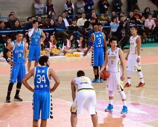  退役|马布里不近人情？北控老队长疑似炮轰管理层，他恐就此被迫退役