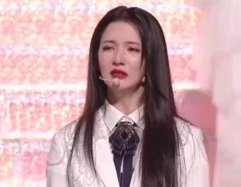 下台|创造营徐艺洋卡第八未出道令人意难平,刘些宁下台后哭到崩溃,艺些cp拆伙