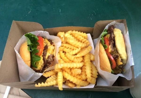 让座|为什么肯德基宁让顾客打包也不叫蹭坐者让座?没想到,套路还挺深