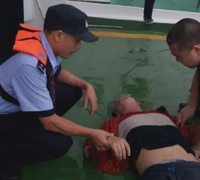 粉丝|网红“直播跳江”，这是什么操作？