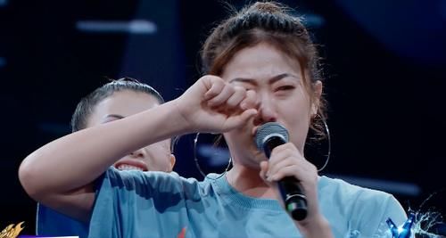  张艺兴|王一博含泪淘汰小鸡哥，程薇霖控诉张艺兴：队长把我喂胖了