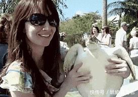 哥们|哥们, 我估计你起来之后脸要废了, 这抓拍真是够准了