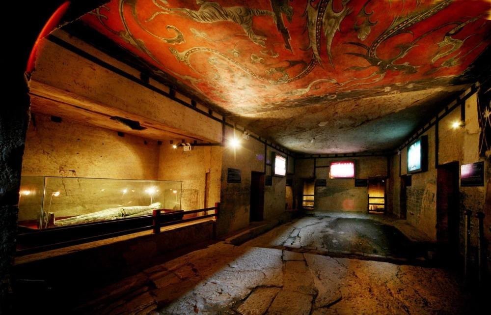 曹操|最诡异的墓葬,占地约700平,困住考古队2天,传闻埋着40万斤黄金