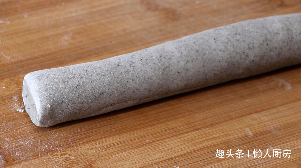  做法|这是刀切馒头的做法，不需要二次醒发，加上黑芝麻，香味更浓