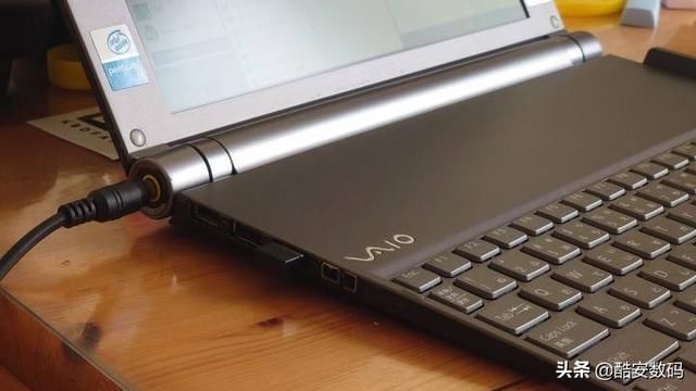  旧时代|追忆索尼旧时代——VAIO PCG-X505/P 开箱