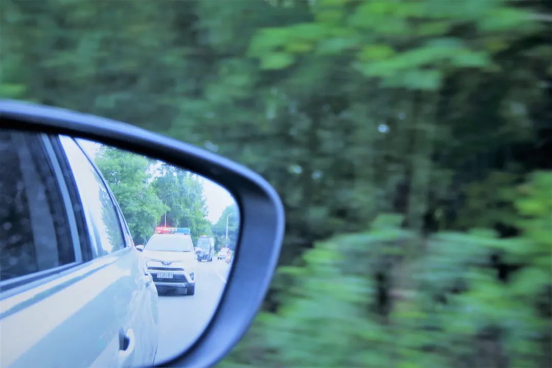  押解|南陵警方押解2020.6.10专案主要犯罪嫌疑人公开指认现场