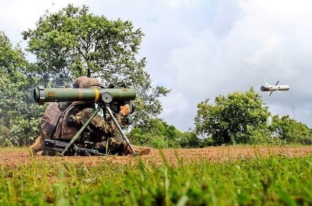 采购|印度陆军紧急采购以色列250枚反坦克导弹，印度军工脸都被打肿了