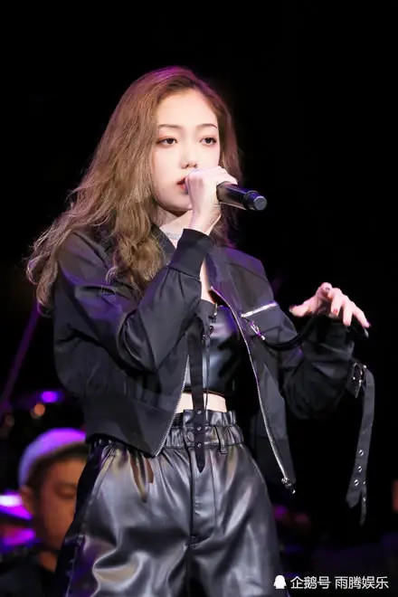  阵容|《炙热的我们》决赛阵容首曝光，R1SE重新返场成焦点，硬糖少女确认加盟