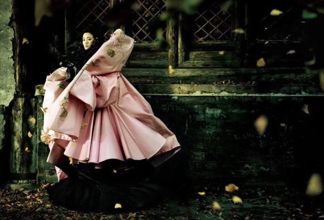  文化|杨颖 赵丽颖 黄轩等明星齐打卡，浓缩了73年DIOR文化的展览值得一看！