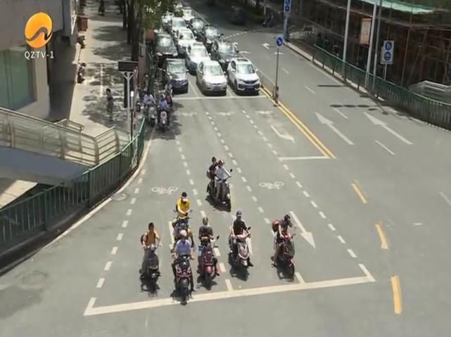 通行|非机动车待行区启用 秩序良好通行效率提升
