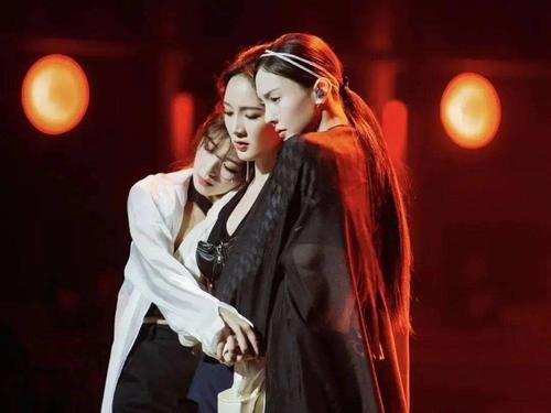  袁咏琳|《浪姐》队长故事剪辑，为何万茜无聊郁可唯抱大腿金晨黄龄没镜头